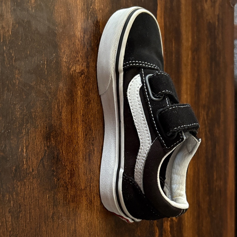 Vans Kids Black and White Velcro Sneakers - Picture 5 of 5